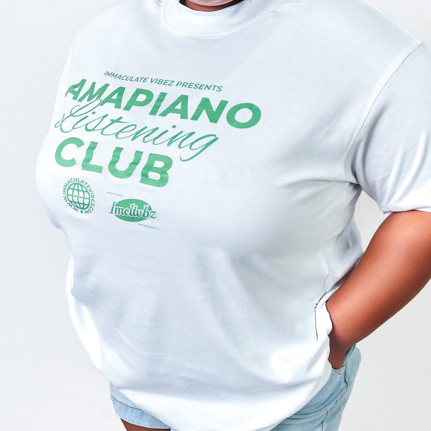 AMAPIAONO LISTENING CLUB T-SHIRT